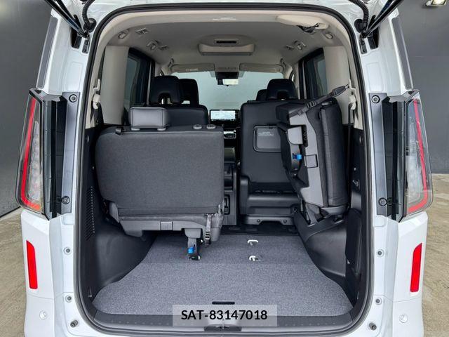 Nissan SERENA 2026-01 8355543-23