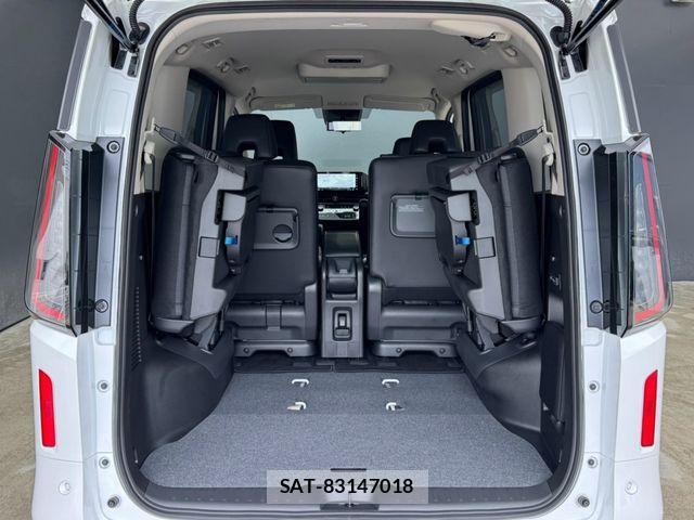 Nissan SERENA 2026-01 8355543-24
