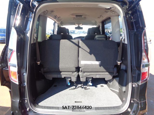 Nissan SERENA 2022-02 8368579-12