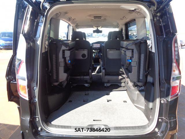 Nissan SERENA 2022-02 8368579-13