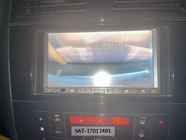 Nissan SERENA 2011-02 8368595-12