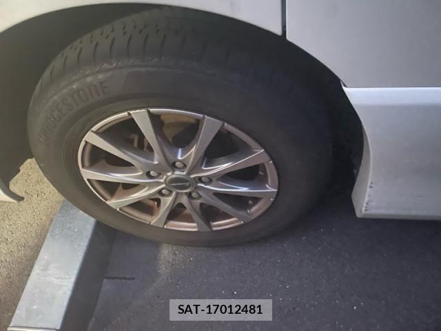 Nissan SERENA 2011-02 8368595-4