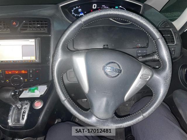 Nissan SERENA 2011-02 8368595-7