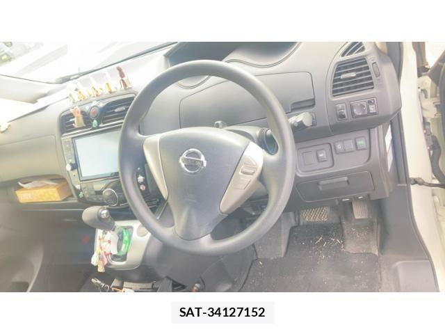 Nissan SERENA 2016-01 8368592-16