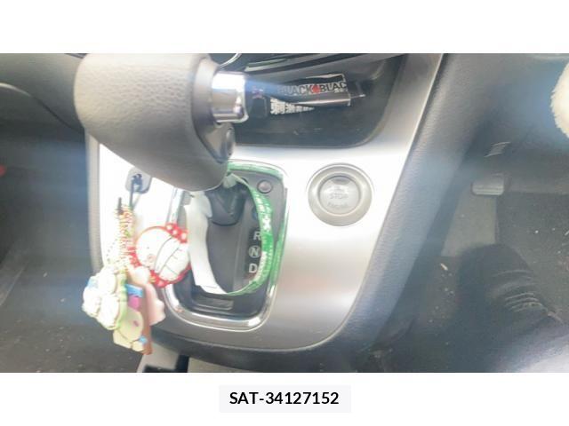 Nissan SERENA 2016-01 8368592-18