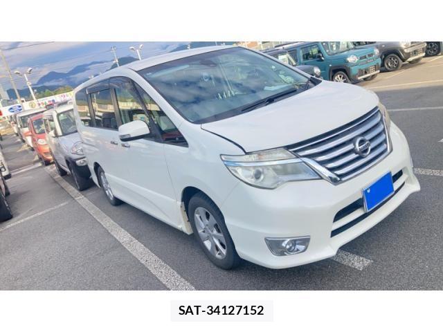 Nissan SERENA 2016-01 8368592-2