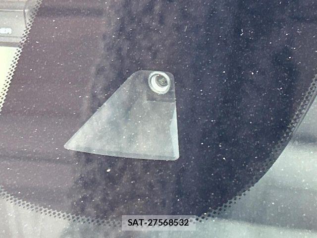 Nissan SERENA 2018-09 8368588-5