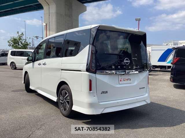 Nissan SERENA 2023-09 8368572-13
