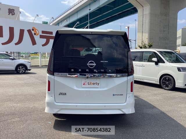 Nissan SERENA 2023-09 8368572-14