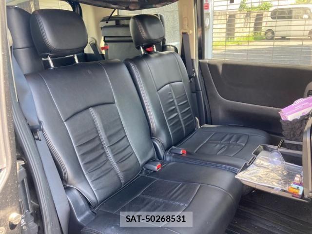 Nissan SERENA 2008-08 8368598-7