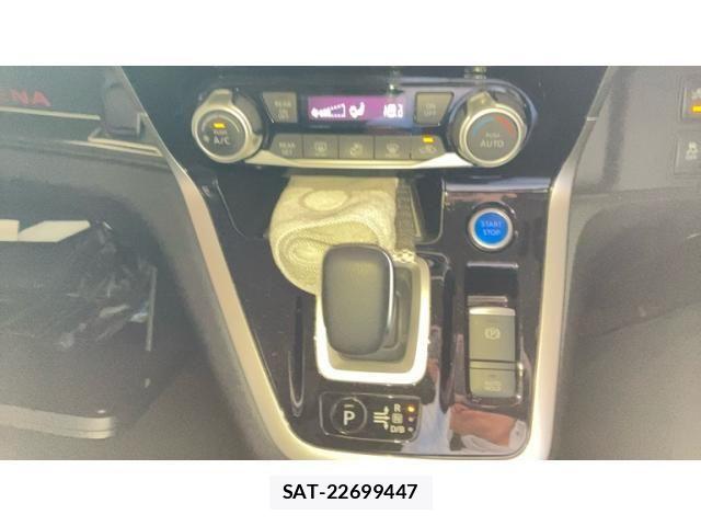 Nissan SERENA 2018-03 8368589-5