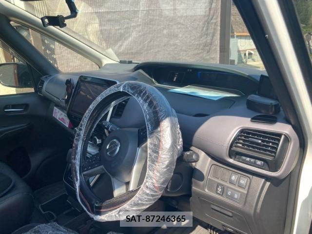 Nissan SERENA 2020-10 8368591-3