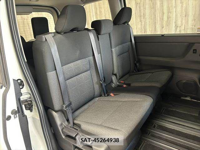 Nissan SERENA 2023-09 8368585-9