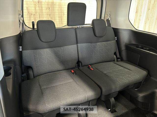 Nissan SERENA 2023-09 8368585-10