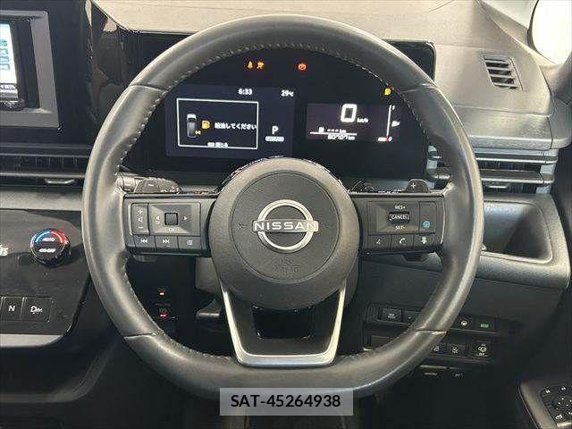 Nissan SERENA 2023-09 8368585-12