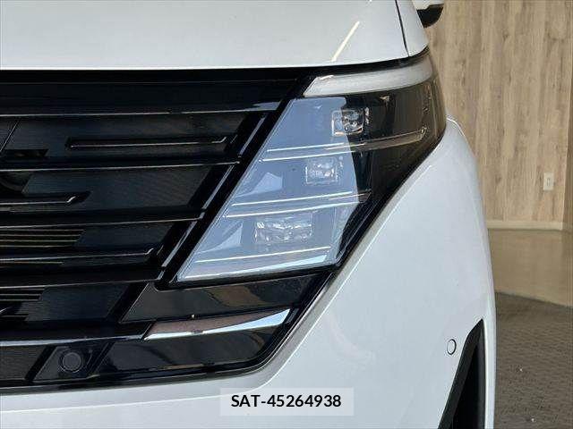 Nissan SERENA 2023-09 8368585-23