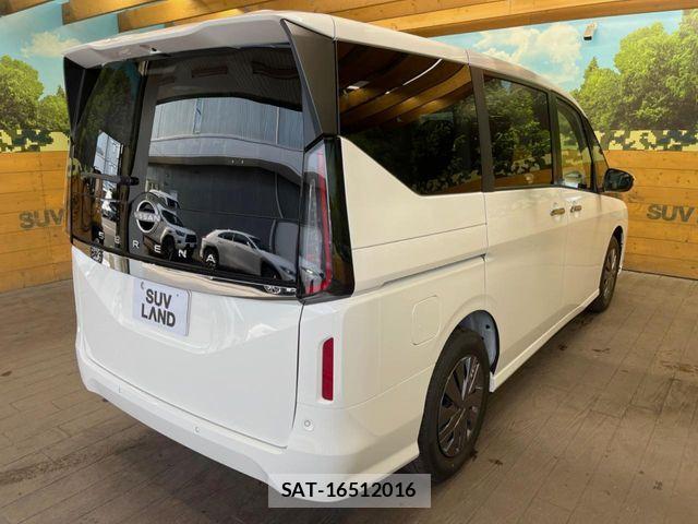 Nissan SERENA 2026-07 8368575-16