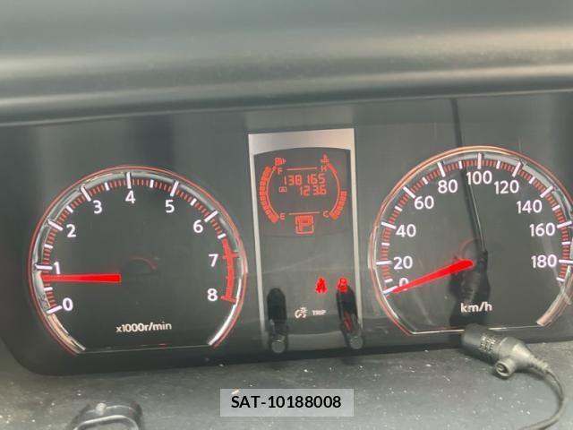 Nissan SERENA 2010-01 8368594-19