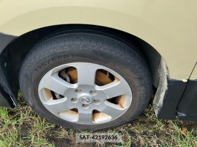 Nissan SERENA 2010-07 8368599-9