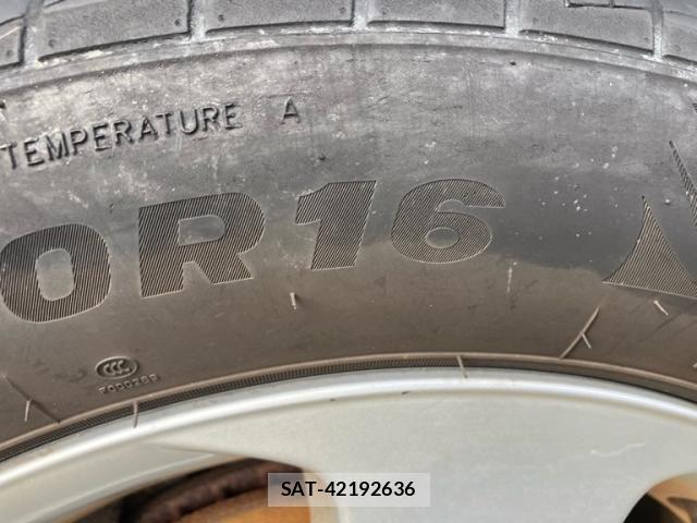Nissan SERENA 2010-07 8368599-10
