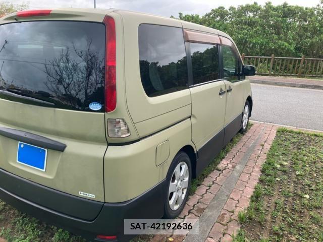 Nissan SERENA 2010-07 8368599-1