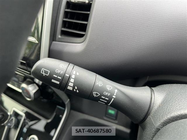 Nissan SERENA 2022-07 8368587-21