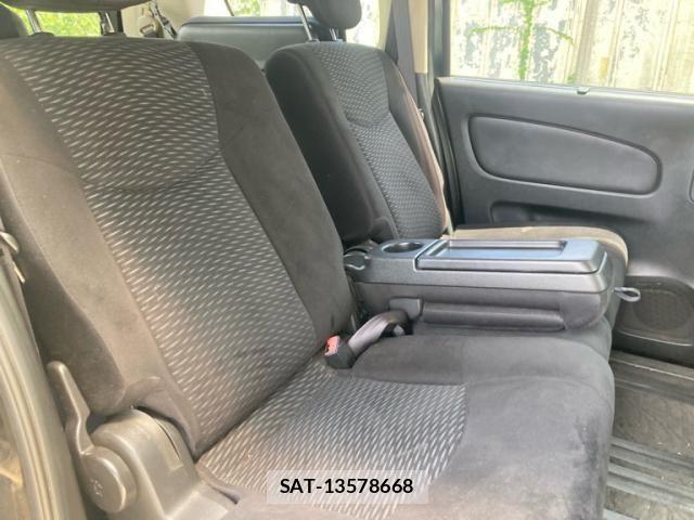 Nissan SERENA 2012-07 8368602-9