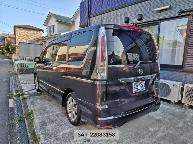 Nissan SERENA 2011-08 8368590-6