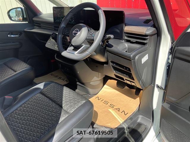 Nissan SERENA 2023-07 8368569-10