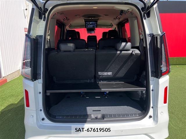 Nissan SERENA 2023-07 8368569-16