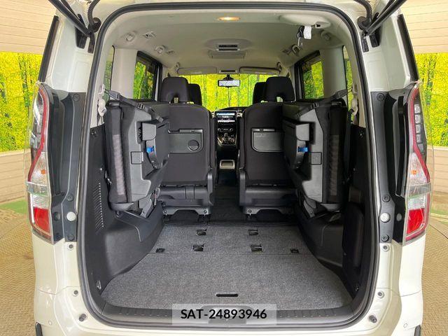 Nissan SERENA 2022-09 8368586-11