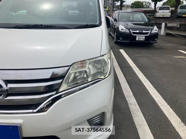 Nissan SERENA 2011-12 8368596-2