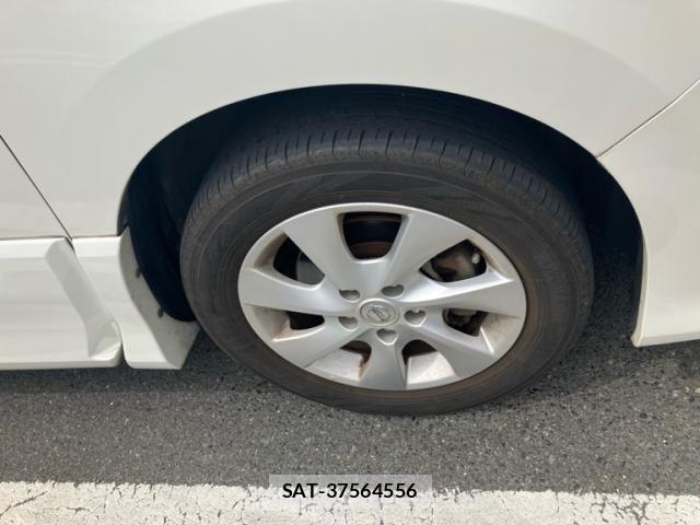 Nissan SERENA 2011-12 8368596-3
