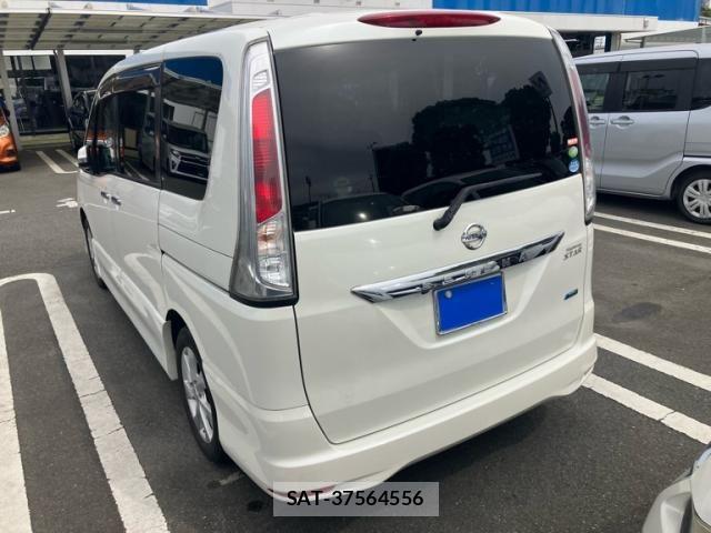 Nissan SERENA 2011-12 8368596-6