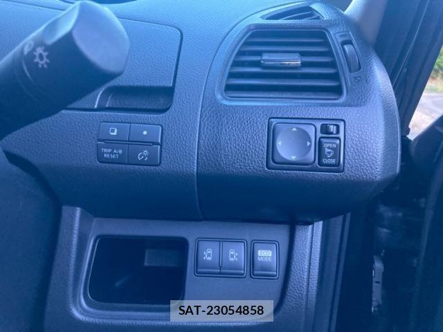 Nissan SERENA 2012-02 8368601-15
