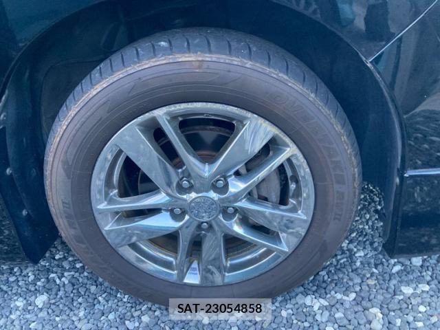 Nissan SERENA 2012-02 8368601-3