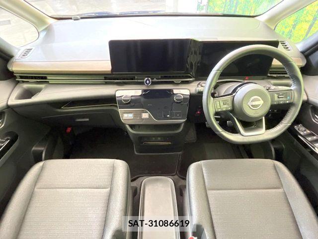 Nissan SERENA 2023-09 8368571-1