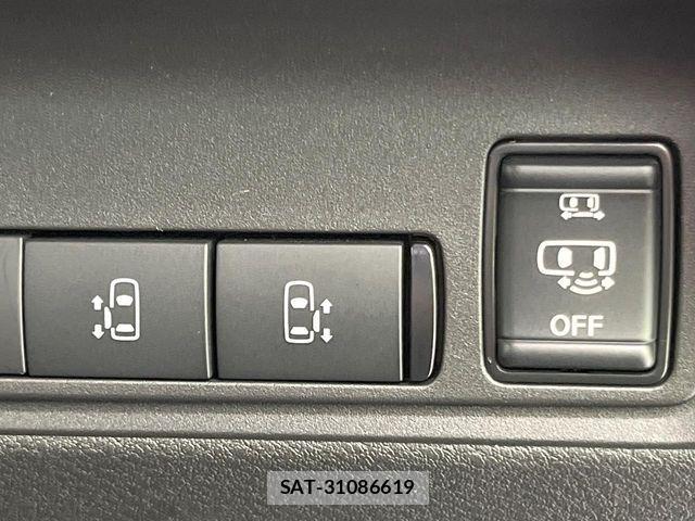 Nissan SERENA 2023-09 8368571-2