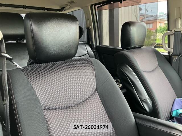 Nissan SERENA 2011-11 8368600-9