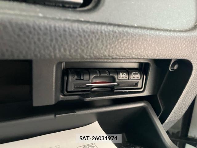 Nissan SERENA 2011-11 8368600-17