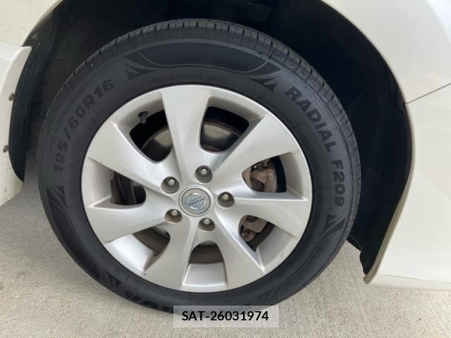 Nissan SERENA 2011-11 8368600-3