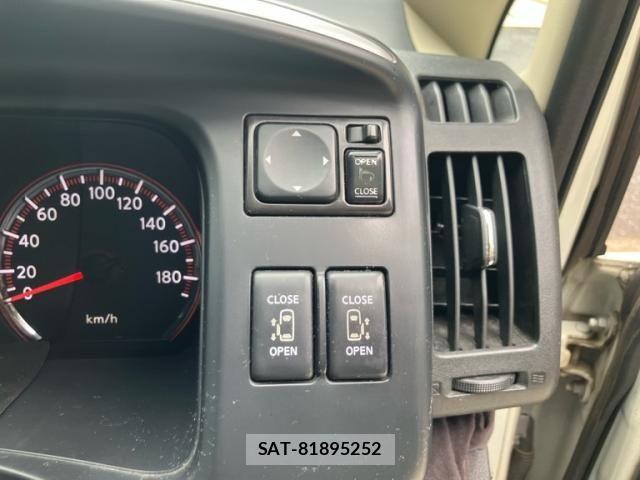 Nissan SERENA 2009-07 8372160-18