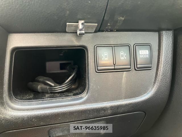 Nissan SERENA 2011-07 8372161-15
