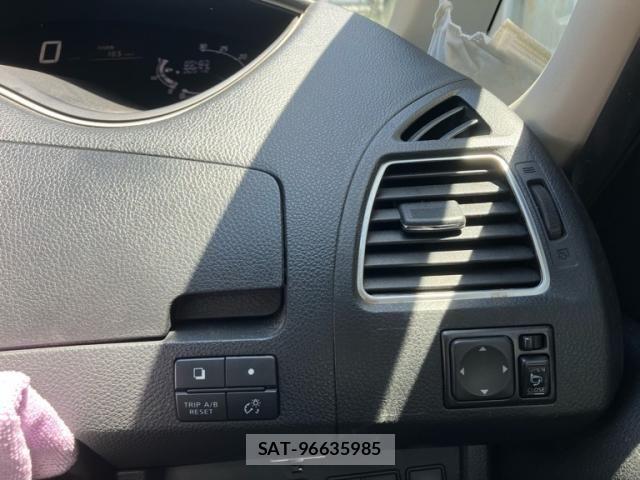 Nissan SERENA 2011-07 8372161-16