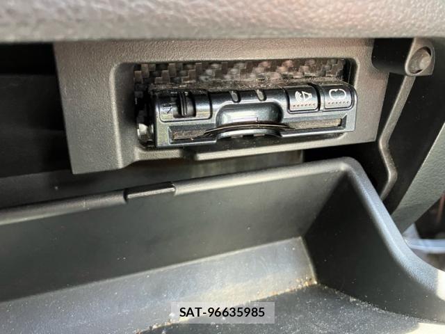 Nissan SERENA 2011-07 8372161-18