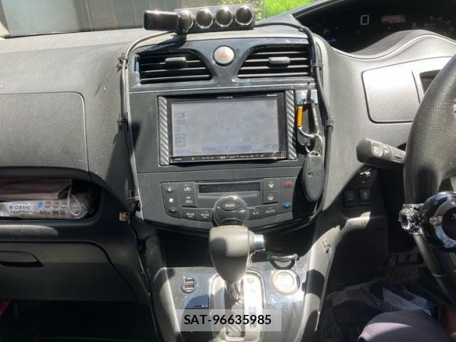 Nissan SERENA 2011-07 8372161-20