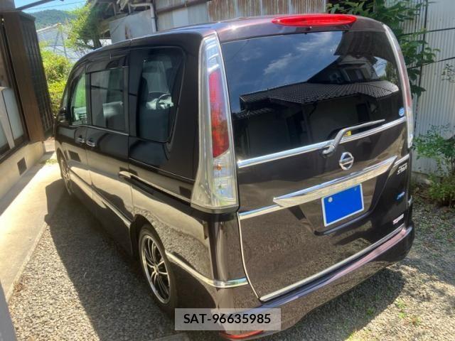 Nissan SERENA 2011-07 8372161-3