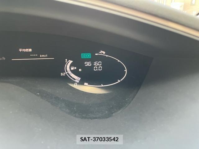 Nissan SERENA 2013-09 8372158-16