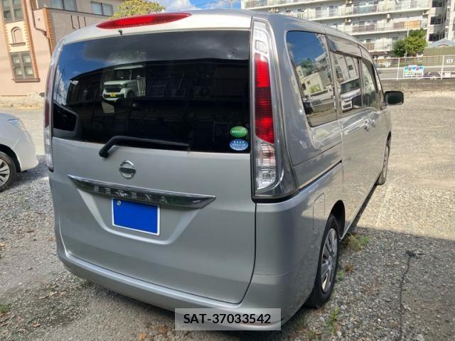 Nissan SERENA 2013-09 8372158-4