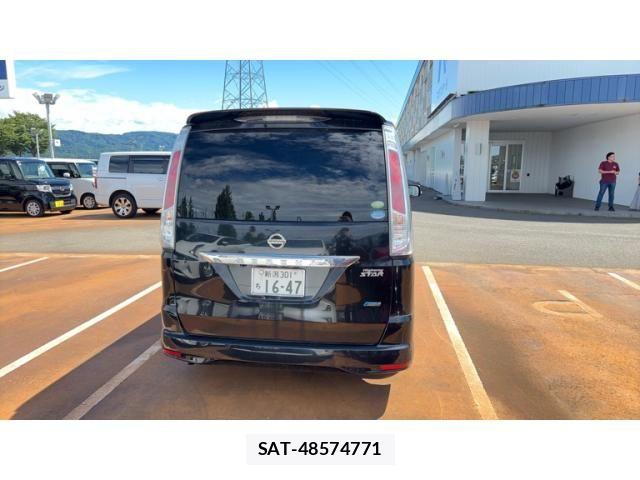 Nissan SERENA 2011-09 8414859-2